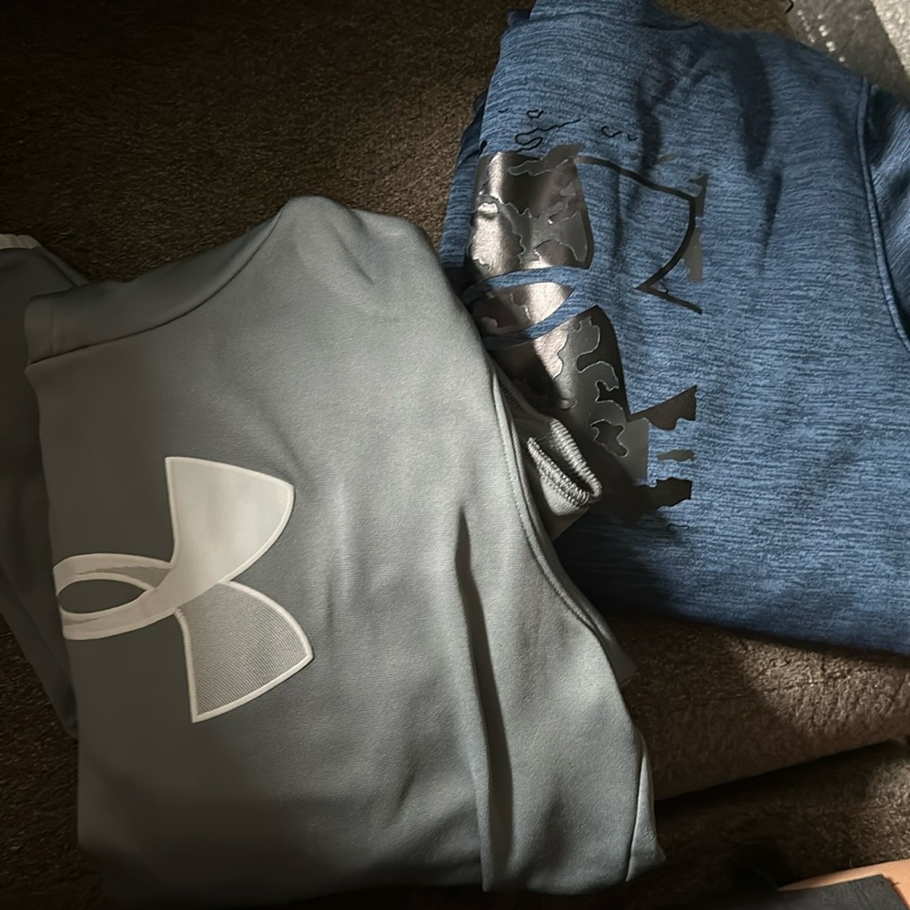 Lot of two under armour youth XL pullover hoodies
